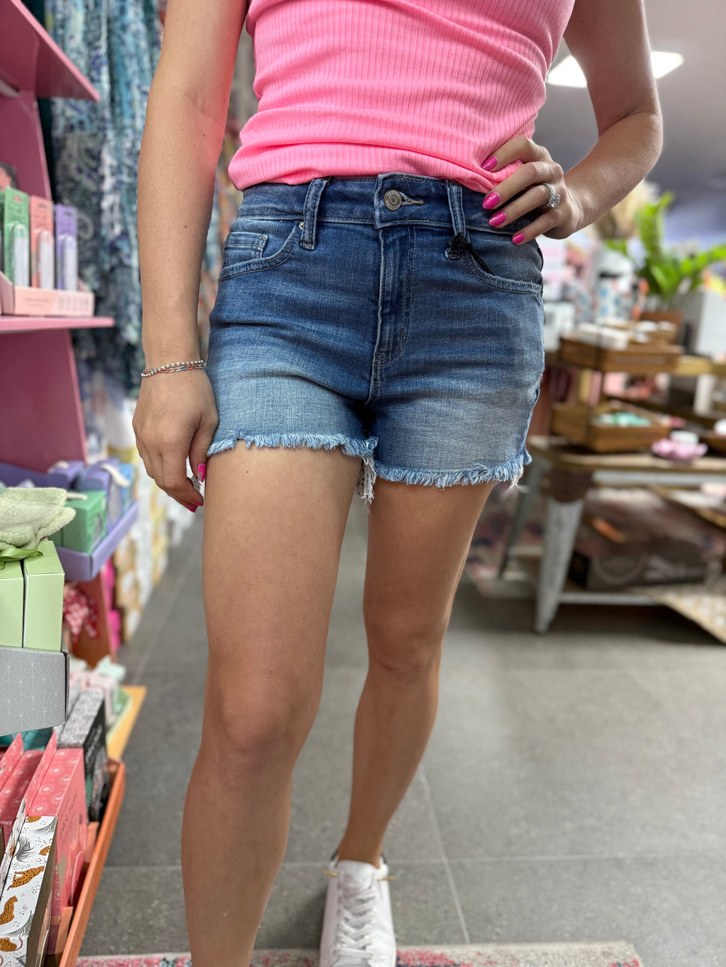 Mid Rise Raw Frayed Hem Denim Short