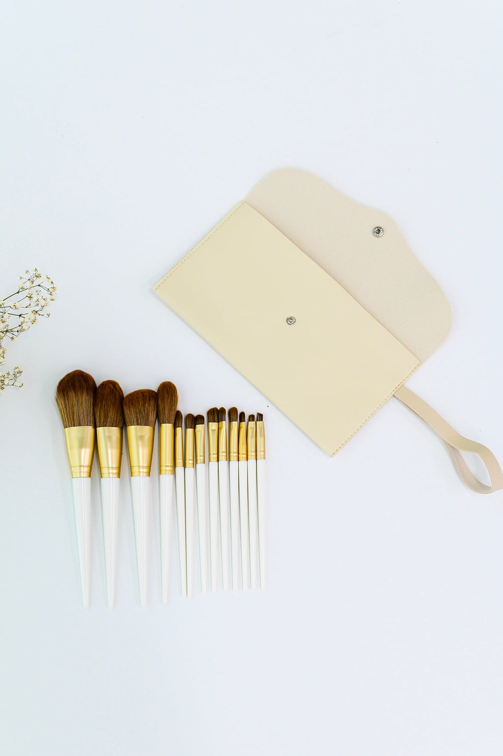 13 Piece Makeup Brush Kit with Case